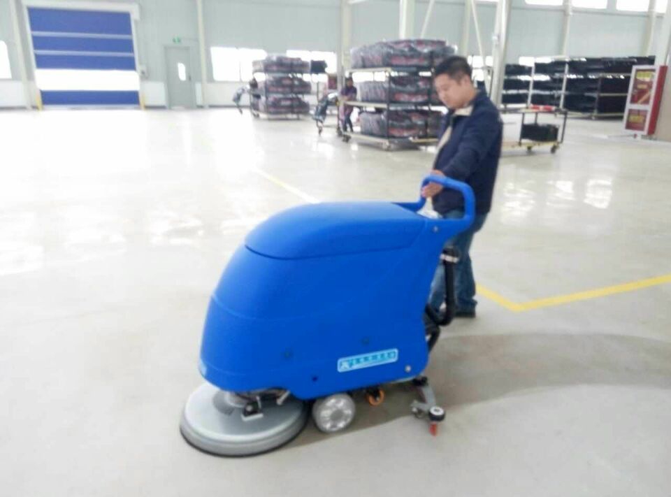 瑞捷X5——鹽城陽(yáng)一盛業(yè)汽車零部件有限公司